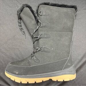 Universal Thread Black and Tan Winter Boots